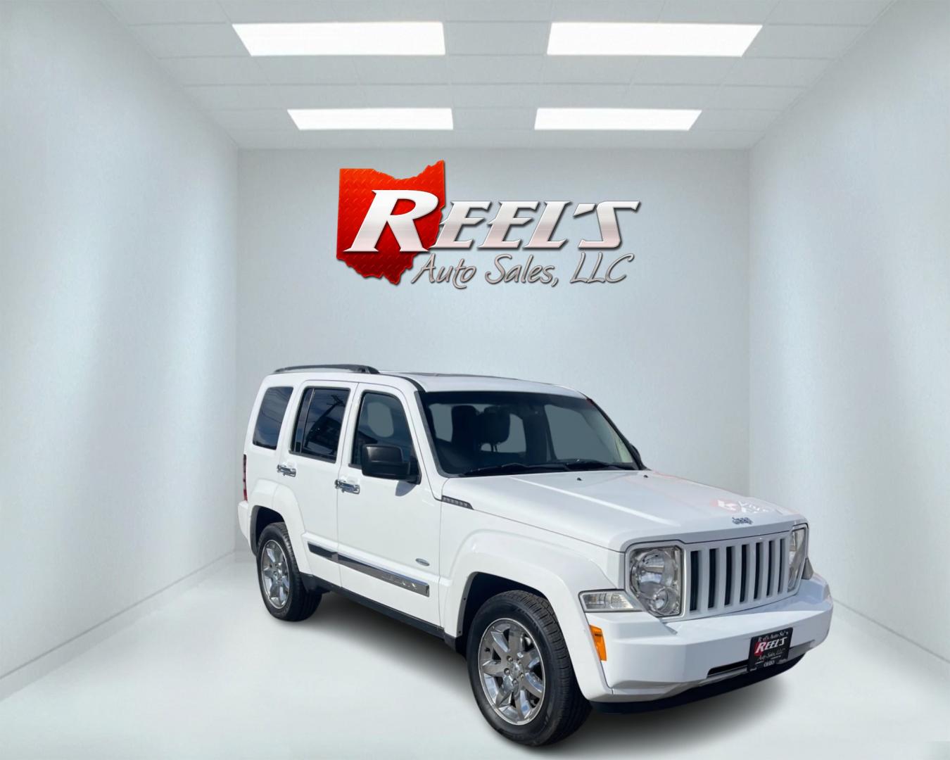 2012 White /Black Jeep Liberty Latitude 4WD (1C4PJMAK0CW) with an 3.7L V6 SOHC 12V engine, 4-Speed Automatic transmission, located at 547 E. Main St., Orwell, OH, 44076, (440) 437-5893, 41.535435, -80.847855 - Photo#2